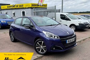 Peugeot 208 Hatchback (12-19) 1.2 PureTech XS-White 5d For Sale - SILVERSTONE CAR LTD, Biggleswade