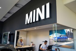 MINI Electric Hatch Hatchback (20 on) 135kW Cooper S 3 33kWh 3dr Auto For Sale - Stephen James MINI Woolwich, Woolwich