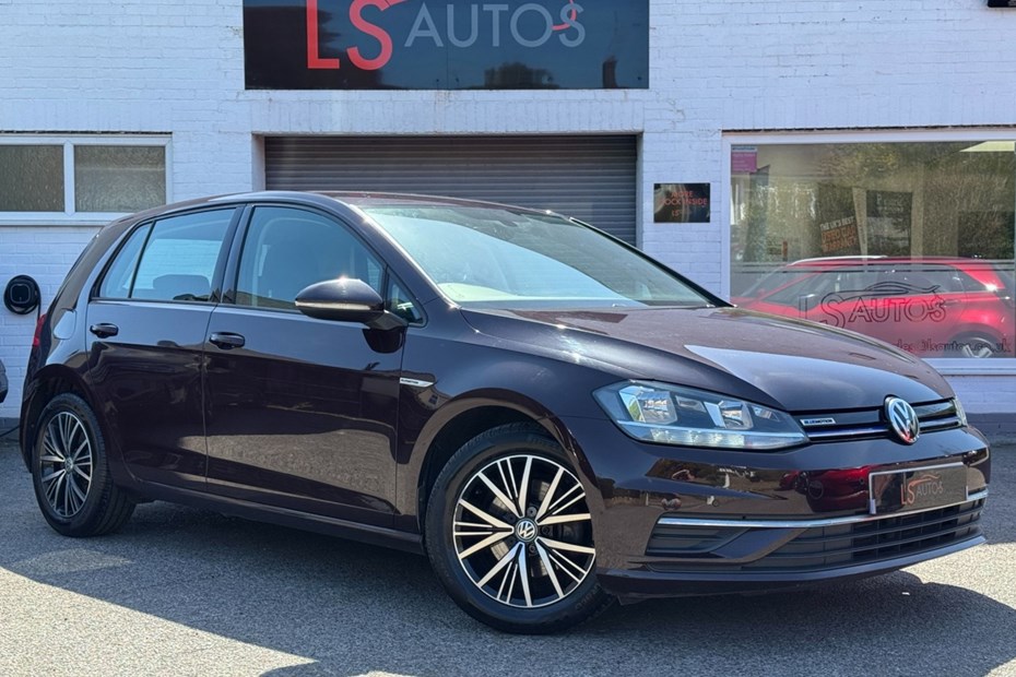 Volkswagen Golf Hatchback (13-20) SE Navigation 1.5 TSI EVO 130PS 5d For Sale - LS Autos, Farnham