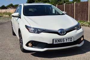Toyota Auris (12-19) 1.8 Hybrid Design TSS 5d CVT For Sale - London Car Market, Hownslow