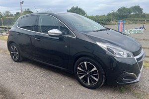 Peugeot 208 Hatchback (12-19) Tech Edition 1.2 PureTech 82 S&S 5d For Sale - Stables Car Sales Ltd, Shrewsbury