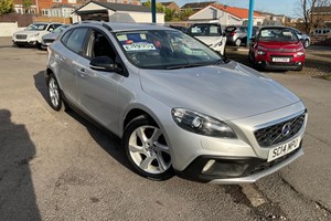 Volvo V40 Cross Country (13-19) D2 Cross Country Lux 5d For Sale - Ushaw Moor Car Sales, Durham