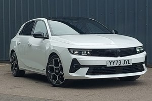 Vauxhall Astra Hatchback (21 on) 1.2 Turbo 130 Ultimate 5dr Auto For Sale - Arnold Clark Click & Collect Southampton, Southampton