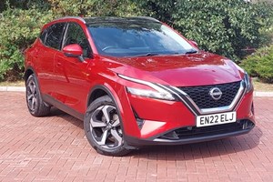 Nissan Qashqai SUV (21 on) 1.3 DiG-T MH N-Connecta 5dr For Sale - Arnold Clark Click & Collect Southampton, Southampton