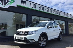 Dacia Sandero Stepway (13-21) Laureate dCi 90 (12/16 on) 5d For Sale - Westridge Garage Ltd, Ryde