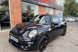MINI Hatchback (14-24) Cooper S Sport Steptronic Sport with double clutch auto 5d For Sale - Stringers of Petersfield, Petersfield