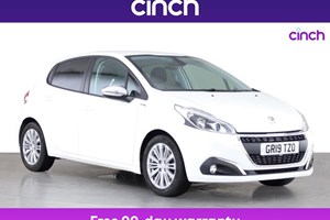 Peugeot 208 Hatchback (12-19) Signature 1.2 PureTech 82 S&S 5d For Sale - cinch Warehouse Corby, Corby