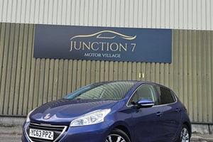 Peugeot 208 Hatchback (12-19) 1.2 VTi Allure 5d For Sale - Junction 7 Motor Village, Accrington
