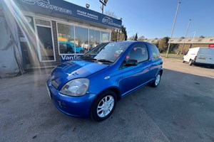 Toyota Yaris (99-05) 1.3 VVT-i Colour Collection 3d (02) For Sale - Vanfinder Gloucester, Gloucester