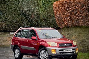 Toyota RAV4 (00-05) 2.0 GX 5d Auto For Sale - Used Toyotas, Bradford