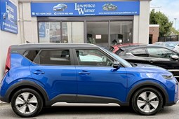 Kia Soul SUV (19-25) 150kW Maxx 64kWh 5dr Auto For Sale - Lawrence Warner Specialist Cars LTD, Havant