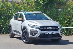 Dacia Sandero Stepway (21 on) 1.0 TCe Extreme 5dr For Sale - Arnold Clark Chertsey Motorstore, Chertsey