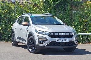 Dacia Sandero Stepway (21 on) 1.0 TCe Extreme 5dr For Sale - Arnold Clark Chertsey Motorstore, Chertsey