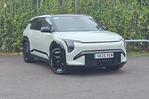 Kia EV3 SUV (24 on) 148kW GT-Line S 81.4kWh 5dr Auto For Sale - Arnold Clark Chertsey Motorstore, Chertsey