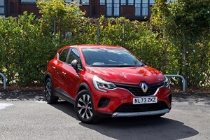 Renault Captur (20 on) 1.6 E-TECH Hybrid 145 Evolution 5dr Auto For Sale - Arnold Clark Chertsey Motorstore, Chertsey