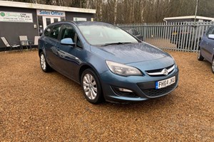 Vauxhall Astra Sports Tourer (10-15) 1.6 CDTi 16V ecoFLEX Design 5d For Sale - Cloverlay Car Sales Limited Rainham, Rainham