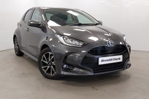 Toyota Yaris (20 on) 1.5 Hybrid Design CVT 5d For Sale - Arnold Clark Click & Collect Sydenham, Sydenham