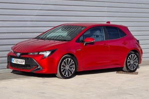 Toyota Corolla Hatchback (19 on) Design Hybrid 2.0 VVT-i auto 5d For Sale - Valley Trade centre, High Wycombe