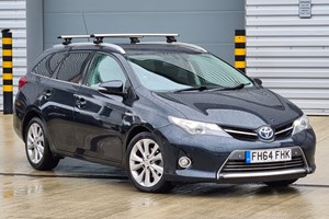 Toyota Auris Touring Sports (13-19) 1.8 VVTi Hybrid Excel 5d CVT Auto For Sale - Valley Trade centre, High Wycombe