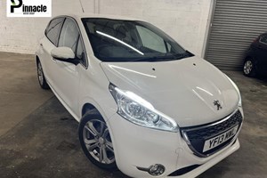 Peugeot 208 Hatchback (12-19) 1.2 VTi Allure 5d For Sale - PINNACLE MOTOR GROUP LTD, Nottingham