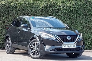 Nissan Qashqai SUV (21 on) 1.3 DiG-T MH Tekna 5dr For Sale - Arnold Clark Motorstore (Burton), Burton Upon Trent