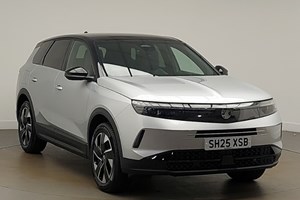 Vauxhall Grandland SUV (21-24) 1.2 Hybrid [136] Ultimate 5dr e-DCT6 For Sale - Arnold Clark Click & Collect Swansea, Swansea