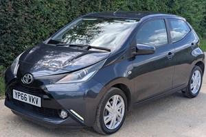 Toyota Aygo (14-22) 1.0 VVT-i X-Pression TSS 5d x-shift For Sale - TAYLORS HILL MOTORS LTD, Sandy