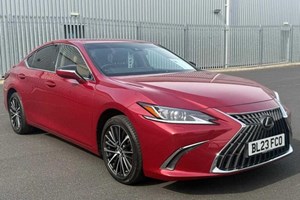 Lexus ES Saloon (19 on) 300h E-CVT auto 4d For Sale - D M Keith Kia Doncaster, Doncaster