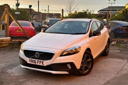 Volvo V40 Cross Country (13-19) D2 (120bhp) Cross Country Lux 5d Geartronic For Sale - Autopoint York, York