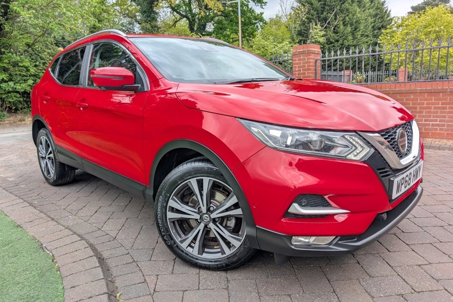 Nissan Qashqai (14-21) N-Connecta 1.5 dCi 115 (07/2018 on) 5d For Sale - Doncaster Motors Ltd, Doncaster