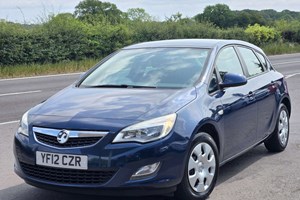 Vauxhall Astra Hatchback (09-15) 1.4i 16V Exclusiv 5d For Sale - Roger Hotchkiss Car Sales, Shrewsbury