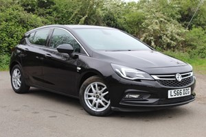 Vauxhall Astra Hatchback (15-21) 1.6 CDTi 16V (160bhp) Elite Nav 5d For Sale - Empire Cars Bedford, Wilstead