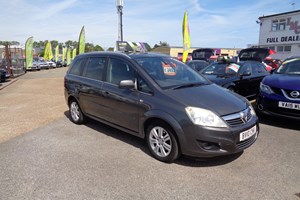 Vauxhall Zafira (05-14) 1.6i (115bhp) Design 5d For Sale - Lottbridge Motoring Centre Ltd, Eastbourne