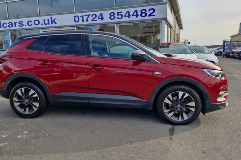 Vauxhall Grandland X SUV (18-21) Griffin 1.5 (130PS) Turbo D 5d For Sale - Save On Used Cars, Scunthorpe