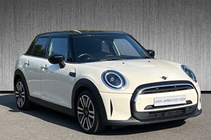 MINI Hatchback (14-24) 1.5 Cooper Exclusive 5dr Auto For Sale - Stratstone MINI Milton Keynes, Milton Keynes