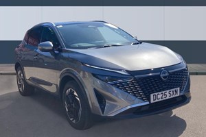 Nissan Qashqai SUV (21 on) 1.3 DiG-T MH N-Connecta [Glass Roof] 5dr For Sale - Vertu Nissan Widnes, Widnes
