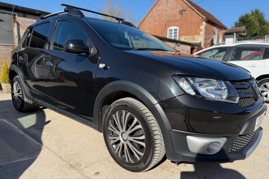 Dacia Sandero Stepway (13-21) 0.9 TCe Ambiance 5d For Sale - Oxford Automotive, Kidlington