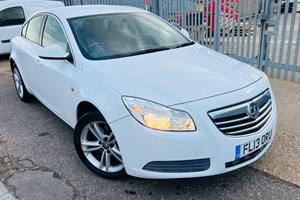 Vauxhall Insignia Hatchback (09-17) 2.0 CDTi Exclusiv (160bhp) 5d Auto For Sale - CAMBRIDGESHIRE CARSALES, Peterborough