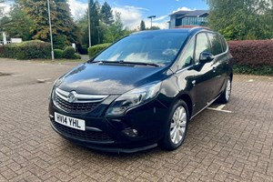 Vauxhall Zafira Tourer (12-18) 2.0 CDTi (165bhp) SE (non Start/Stop) 5d For Sale - A J Cars, Newbury