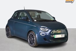 Fiat 500 Electric Hatchback (20 on) 87kW La Prima 37.8kWh Auto 3d For Sale - Motor Range Manchester, Ashton-under-Lyne