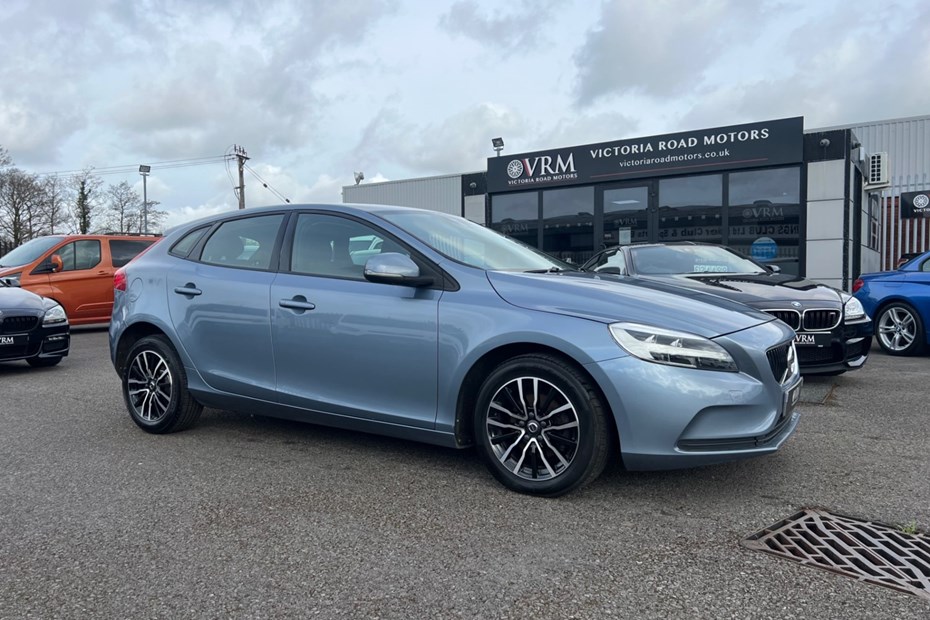 Volvo V40 Hatchback (12-19) D2 (120bhp) Momentum Nav Plus 5d For Sale - Victoria Road Motors LTD, SWANSEA