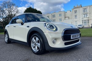 MINI Hatchback (14-24) Cooper Steptronic auto (03/2018 on) 5d For Sale - Botley Car Centre Limited, Southampton