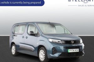 Vauxhall Combo-e Life MPV (21 on) 100kW Design XL 50kWh 5dr Auto [7 Seat] For Sale - Stellantis &You Stockport, Stockport