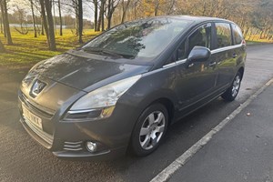 Peugeot 5008 (10-16) 1.6 HDi (110bhp) Sport 5d For Sale - Village Cars Cottingley, Bradford