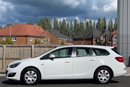 Vauxhall Astra Sports Tourer (10-15) 1.7 CDTi 16V ecoFLEX Exclusiv (130bhp) (Start Stop) 5d For Sale - Riverside Financial Ltd, Northwich