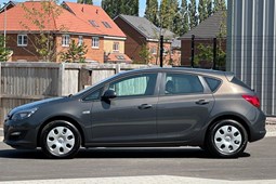 Vauxhall Astra Hatchback (09-15) 1.7 CDTi 16V ecoFLEX (130bhp) Exclusiv (SS) 5d For Sale - Riverside Financial Ltd, Northwich