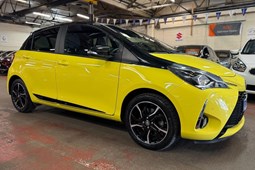 Toyota Yaris (11-20) Yellow Bi-Tone LE 1.5 VVT-i 5d For Sale - Finance Carshop Limited Leicester, Leicester