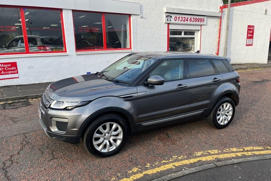 Land Rover Range Rover Evoque (11-19) 2.0 eD4 SE 2WD Hatchback 5d For Sale - Formula One Car Centre, Falkirk