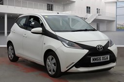 Toyota Aygo (14-22) 1.0 VVT-i X-Play MMT 5d For Sale - J D CARS ONLINE, Doncaster