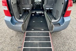 Kia Sedona (06-12) 2.9 CRDi LS 5d Auto For Sale - FM MOTORS LTD, Glasgow